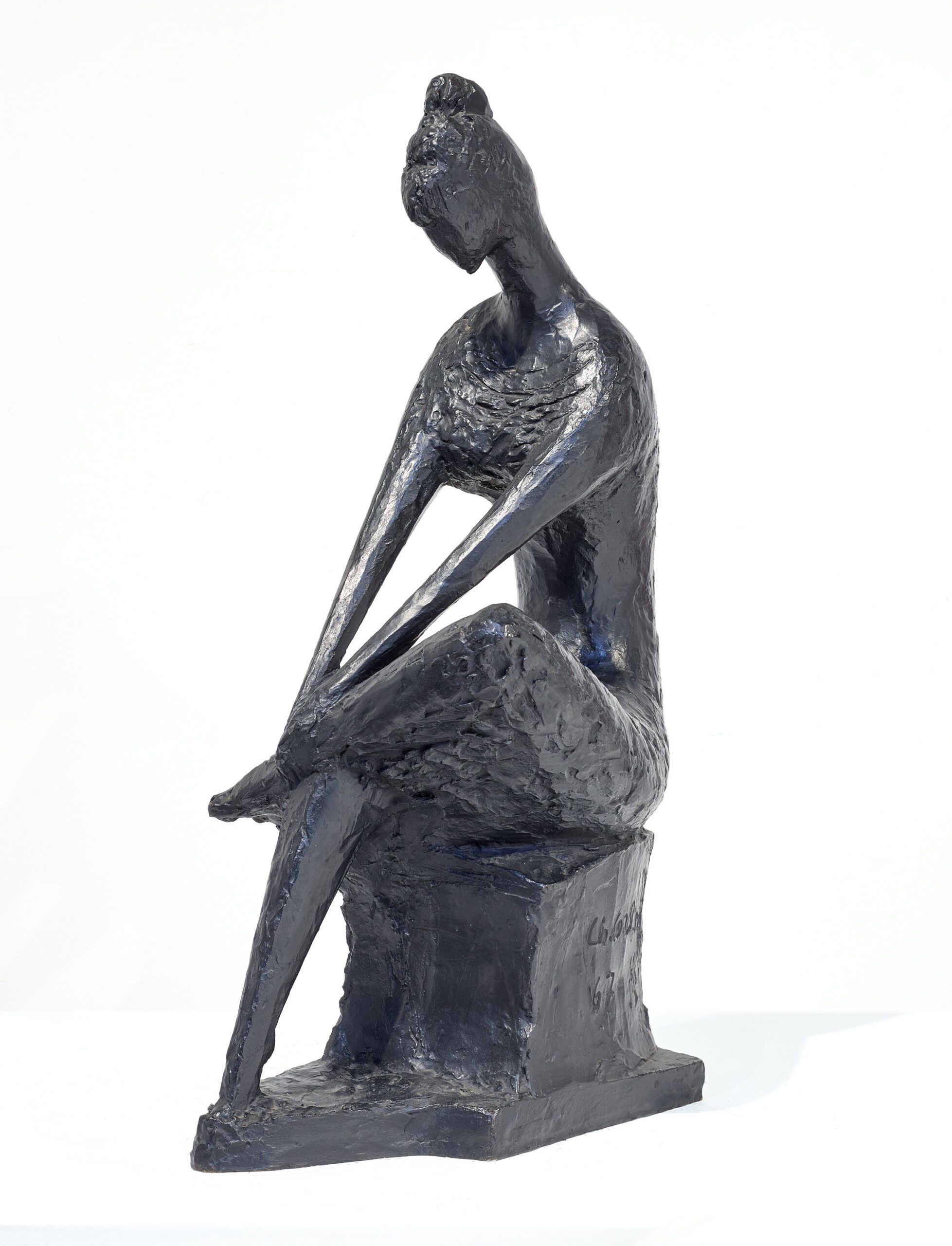 SEATED DANCER