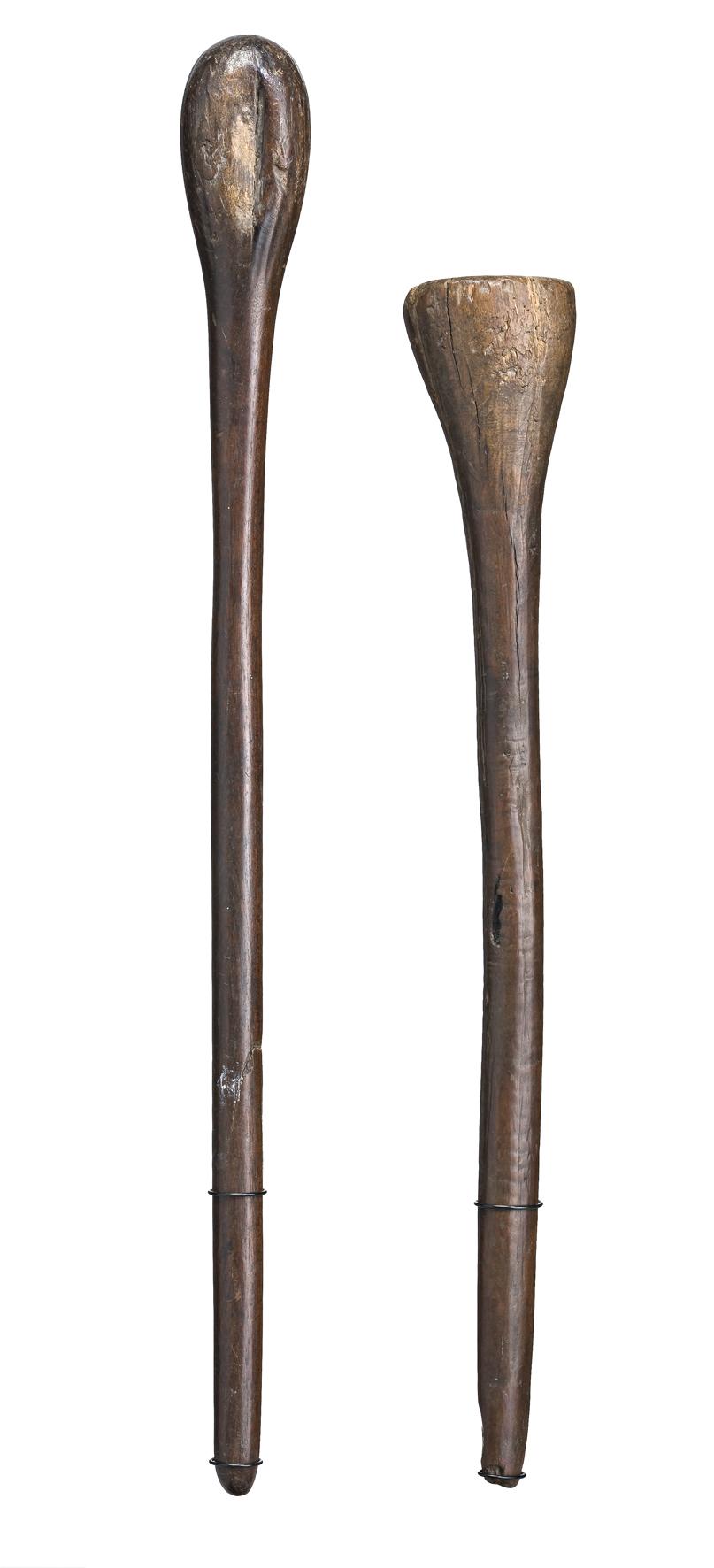 A PAIR OF BULBOUS HEADED CLUBS