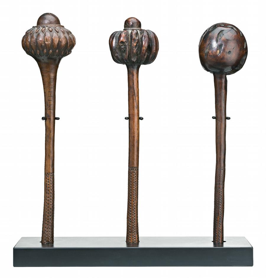A GROUP OF THREE FIJIAN THROWING CLUBS (ULA)