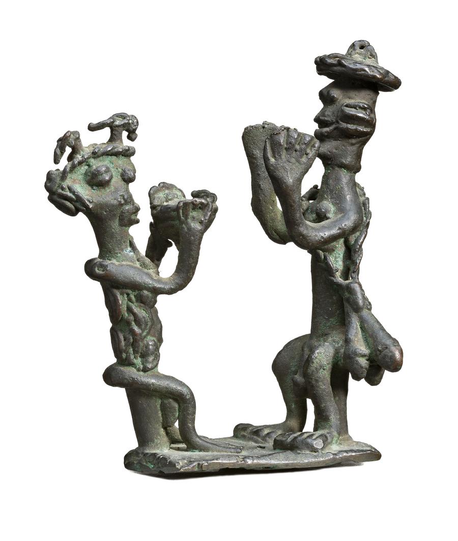 TWO SEATED FIGURES