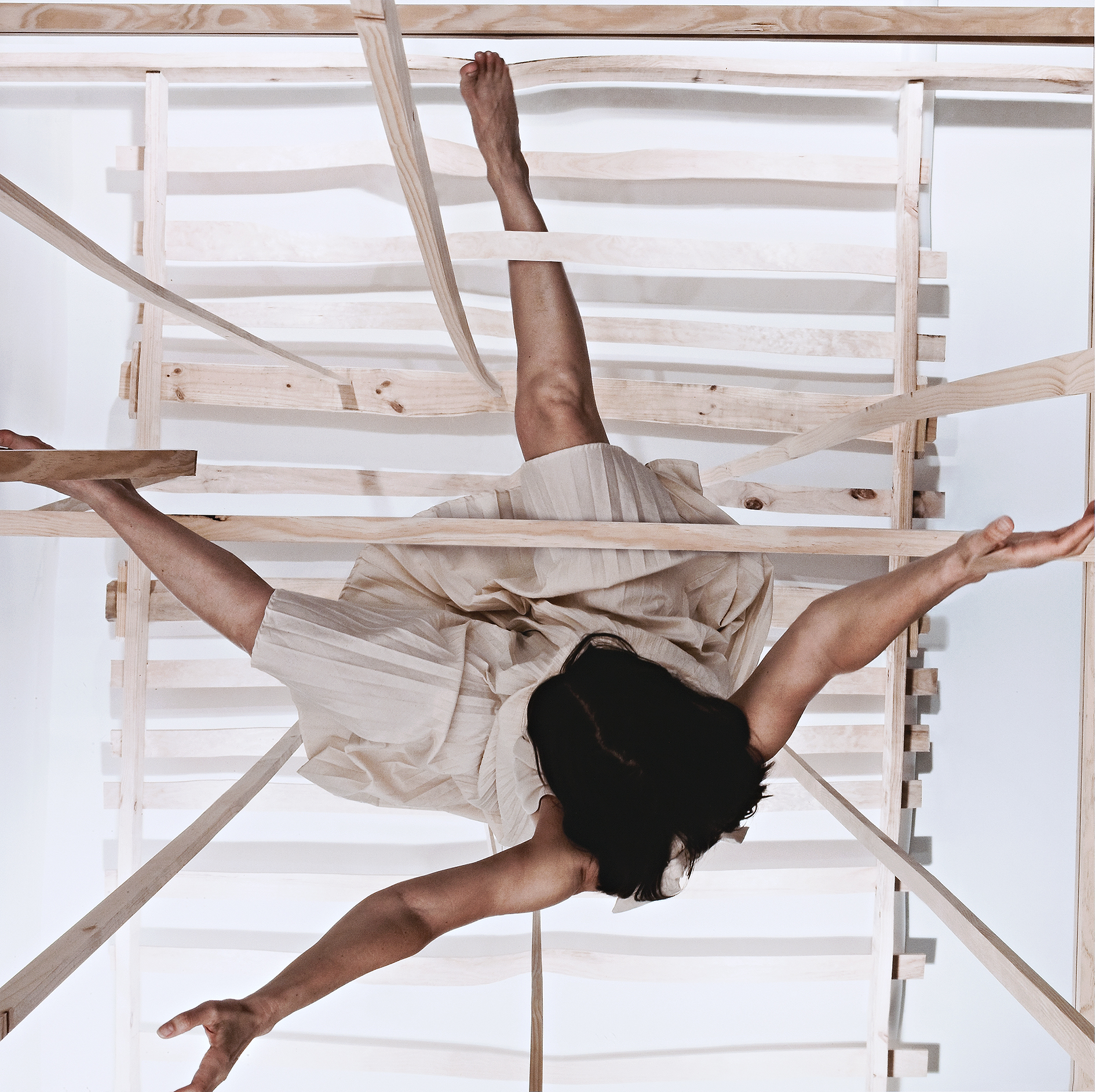 ESCAPE ARTIST: CASTAWAY 3