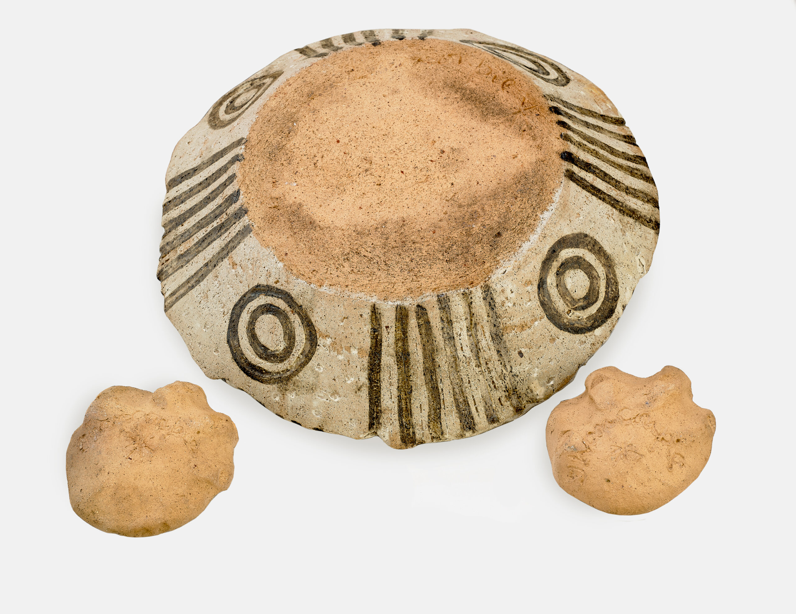 UNTITLED (WIDE BOWL AND TWO SMALL DISHES)