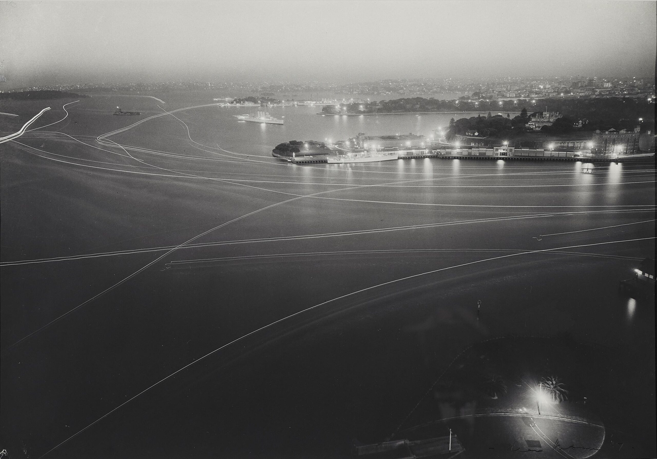 SYDNEY HARBOUR CREPUSCULE
