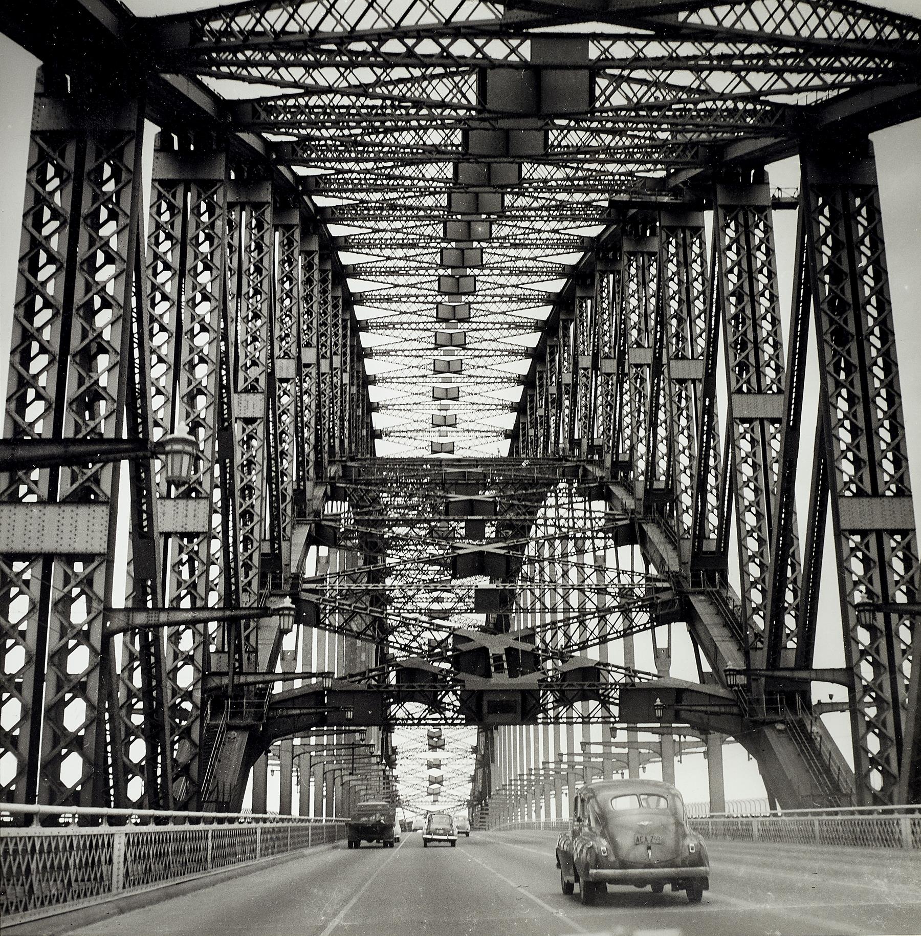 THROUGH THE WINDSCREEN, SYDNEY