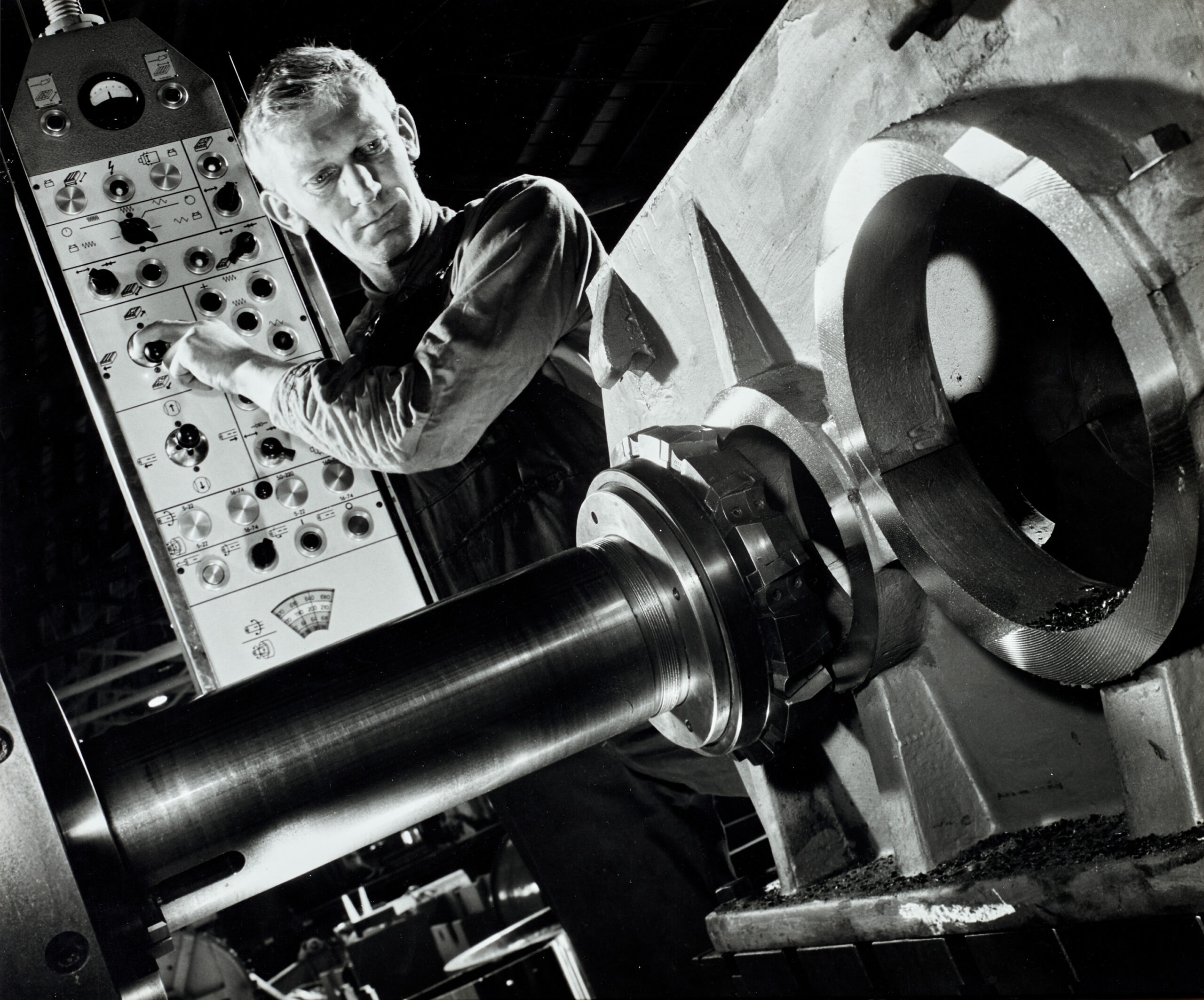 LATHE OPERATOR AT MARWEIGHT, BURNLEY, MELBOURNE