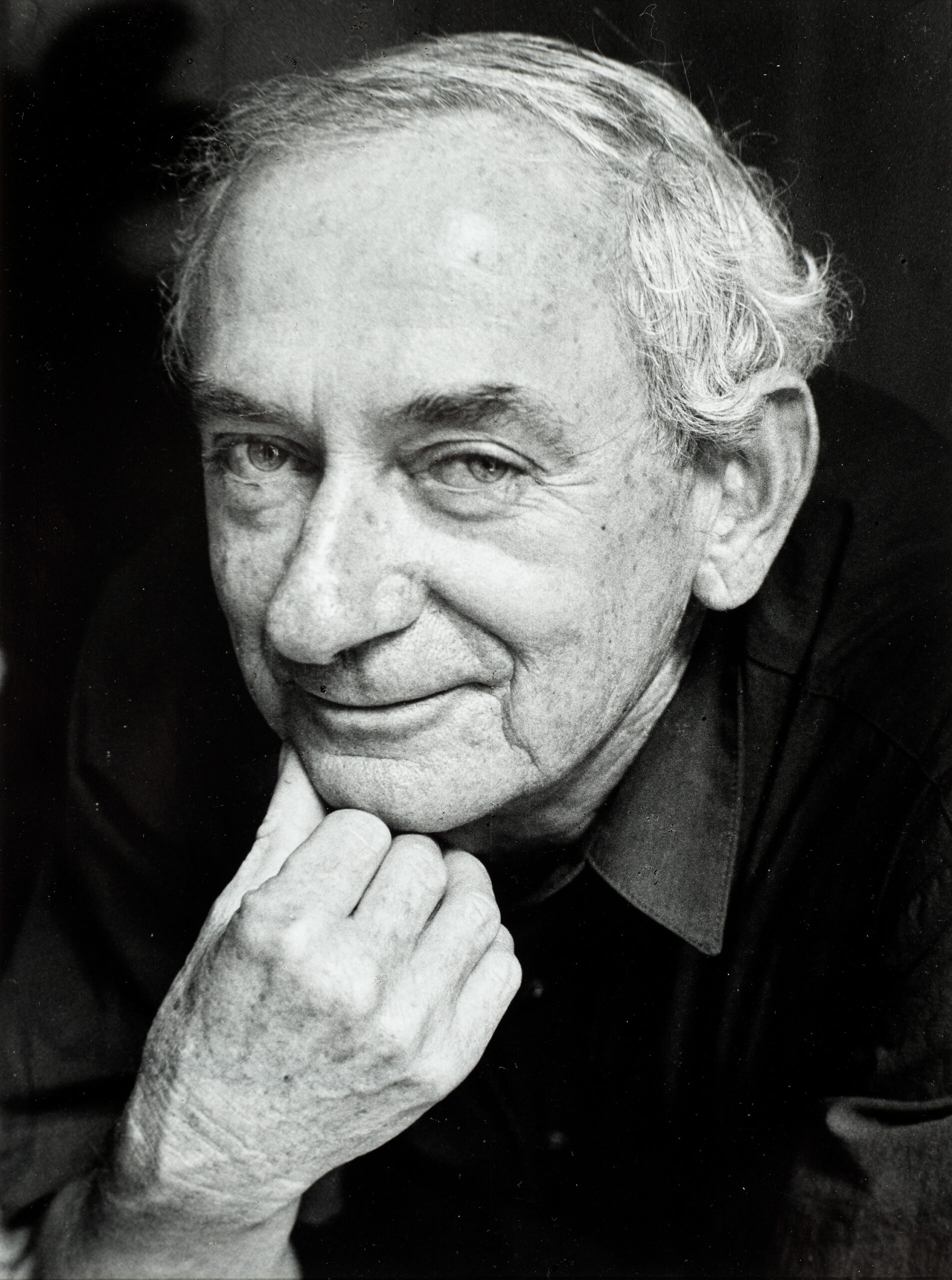 10 PORTRAITS OF AUSTRALIAN WRITERS AND ARTISTS