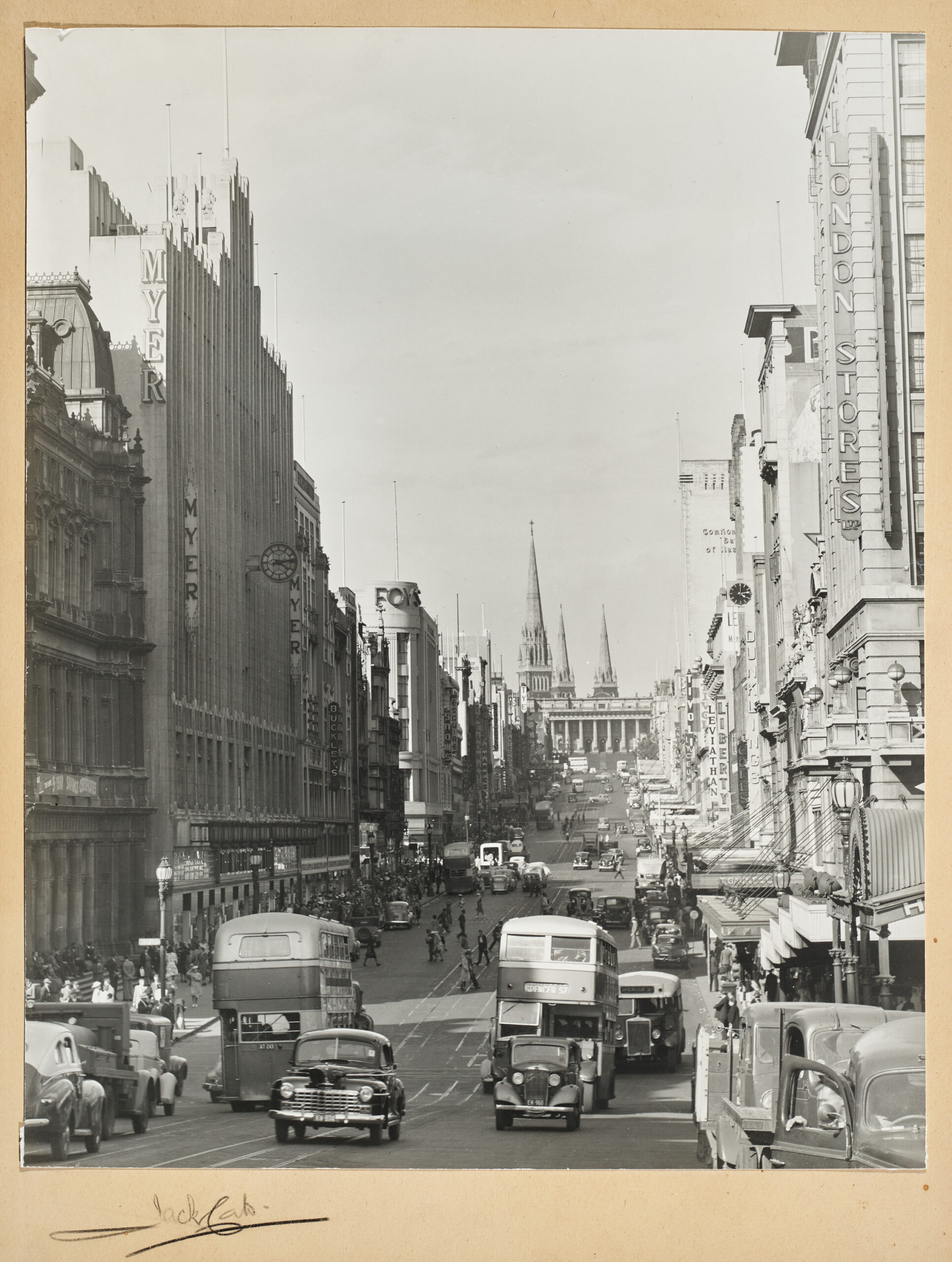 FOUR IMAGES OF MELBOURNE